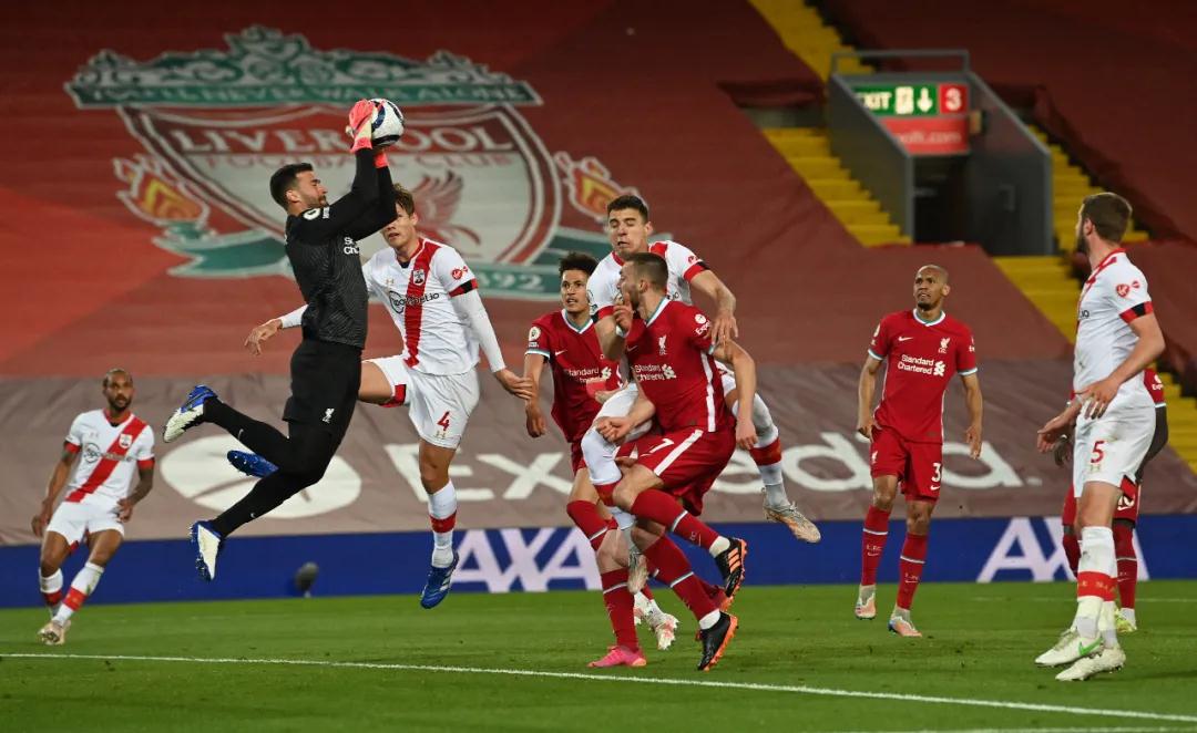 الزمالكوانيمبابثمباشركورةلايفمباراةناريةفيالبطولةالأفريقية الزمالكوانيمبابثمباشركورةلايفمباراةناريةفيالبطولةالأفريقية